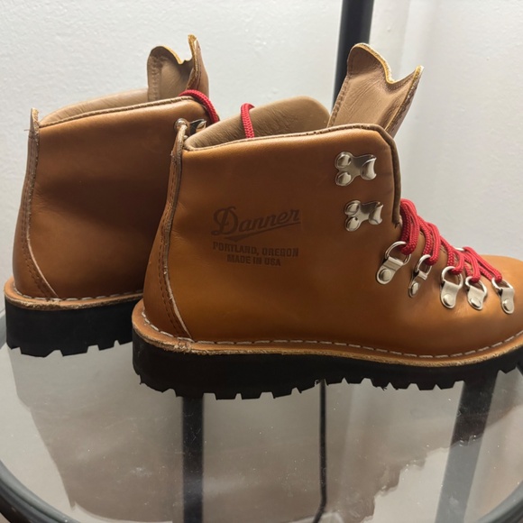 Danner Women’s Mountain Light Cascade 6 - Picture 7 of 9
